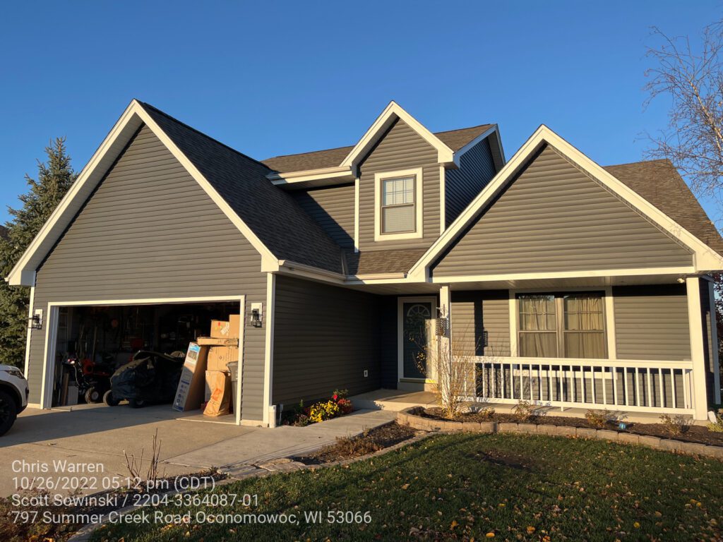 http://Finished%20house%20exterior%20with%20new%20roof%20and%20siding