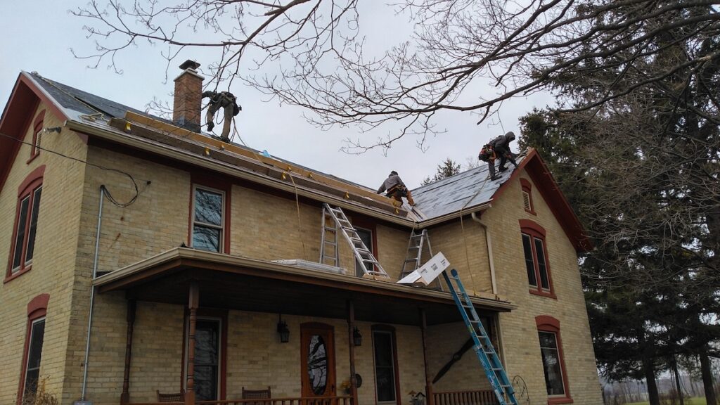new roof replacement for seniors in the South Eastern Wisconsin area